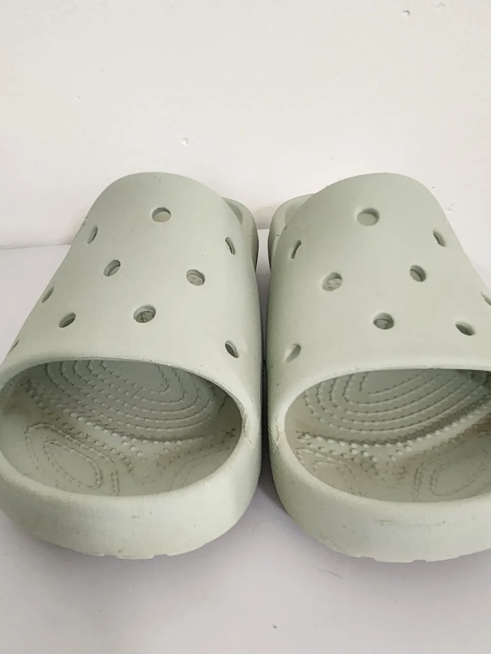 Crocs Pale Green Slide Sandals Size 7